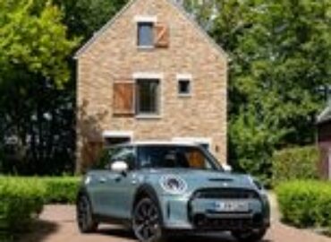 MINI – Al Jenaibi International Service Center